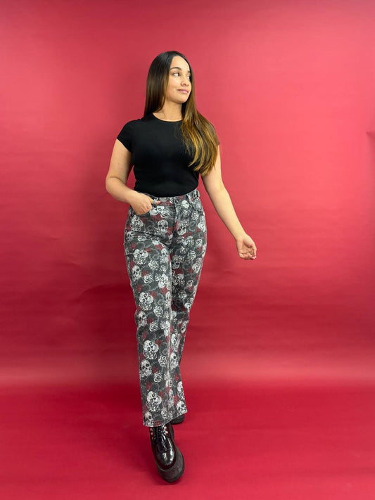 PASIÓN DE PIERNAS ANCHAS